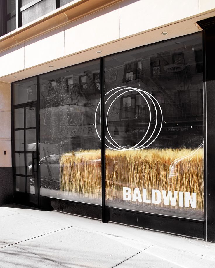 國外品牌形象店面設(shè)計和VI導示設(shè)計欣賞-2